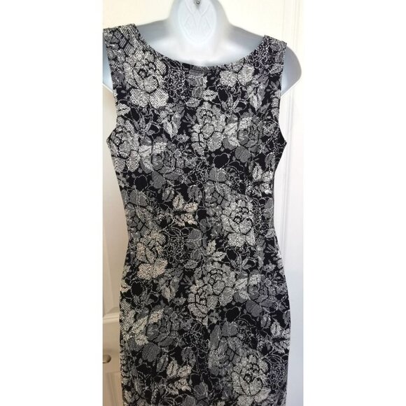 Nwot navy blue and white floral faux wrap around dress jersey size M - Picture 5 of 12